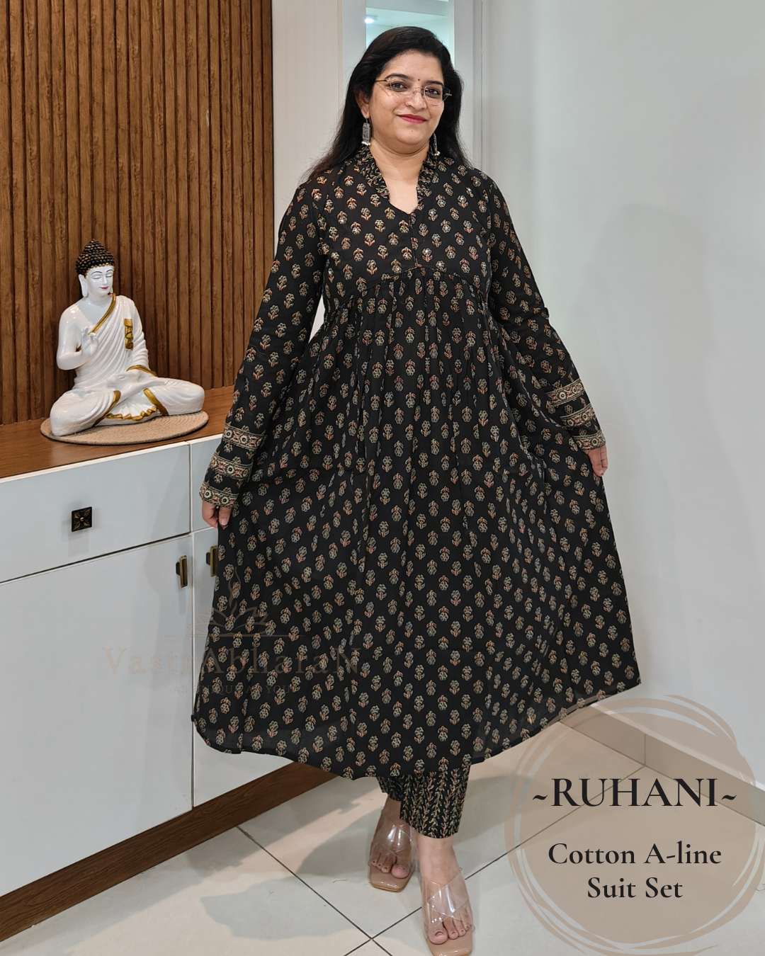 Black printed cotton top with pleated Mandarin collar and slit V neck