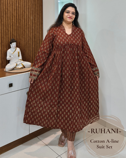 Brown printed cotton top with pleated Mandarin collar and slit V neck